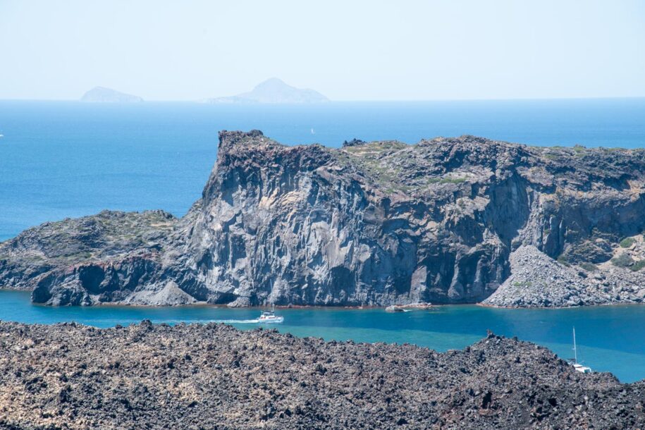 Paléa Kaméni depuis Néa Kaméni