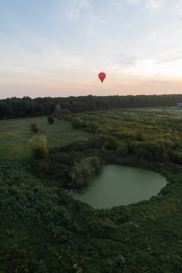 Lever de soleil depuis une montgolfière autour des châteaux de la Loire