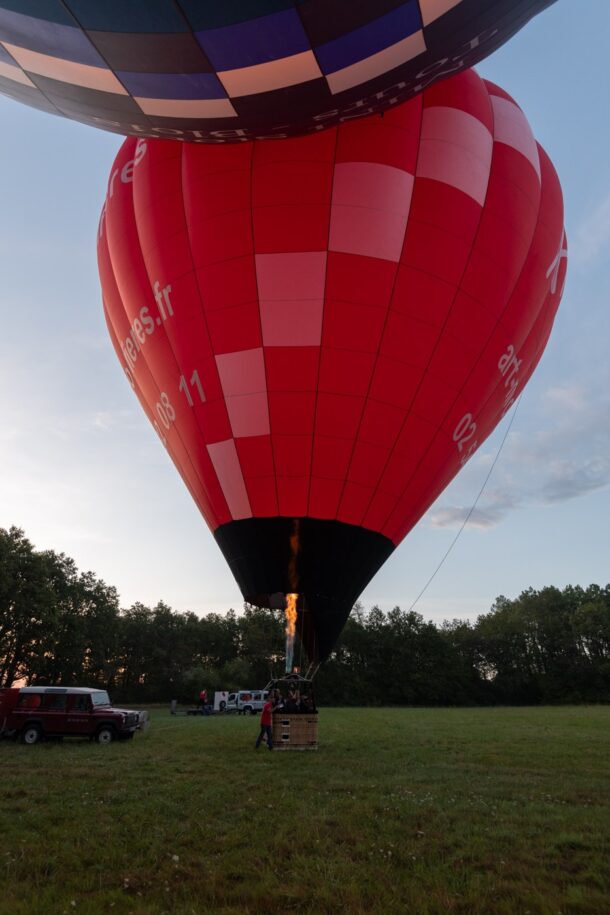 Montgolfière prête à décoller dans la val de Loire